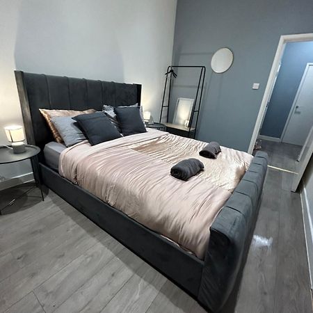 Central Locations 1 Bed Apartments Sleeps 4 Londres Exterior foto